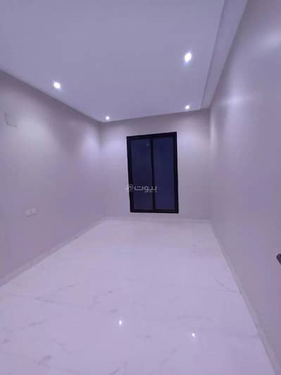 شقة 5 غرف نوم للبيع في الرياض، منطقة الرياض - شقة 5 غرف للبيع | شارع مروان بن سليمان، الرياض
