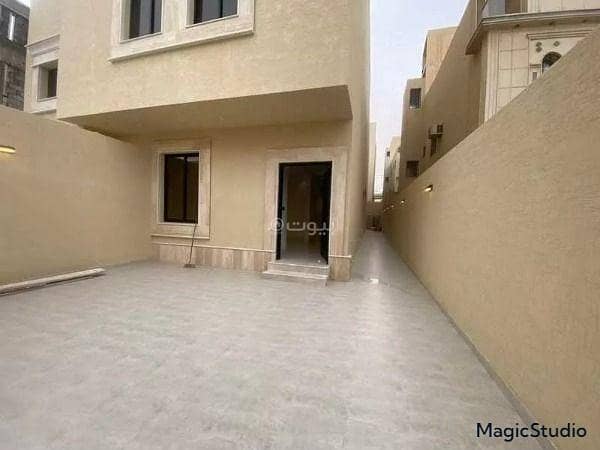 3 Bedroom Floor For Sale - Ahmed Bin Ibrahim Al-Azhar Street, Al-Ramal, Riyadh