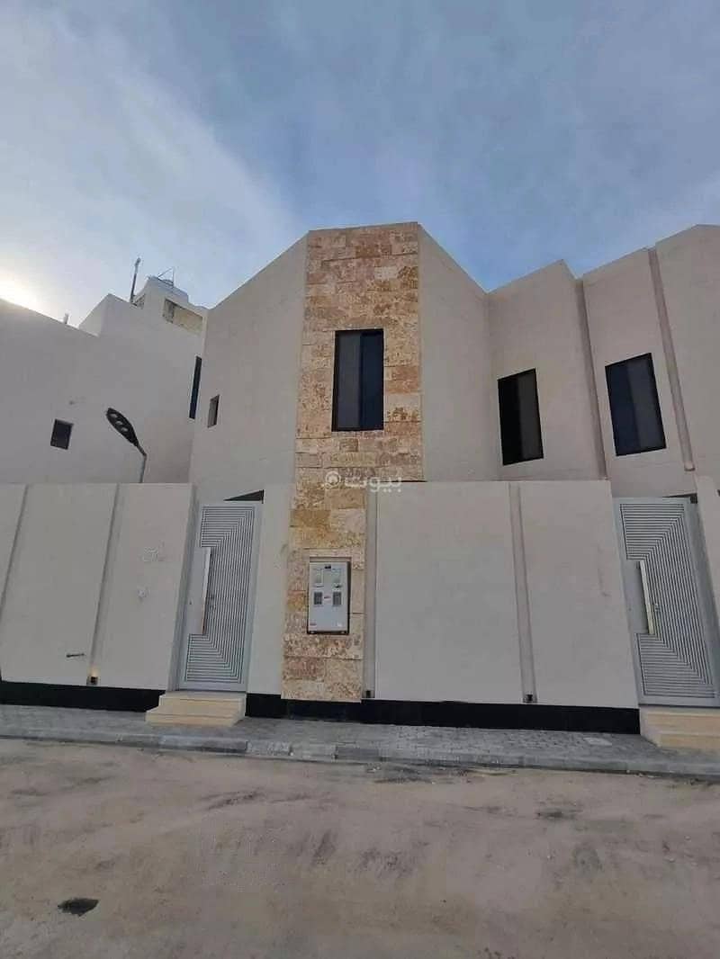 7 Rooms House For Sale - Imam Muslim Street, Riyadh