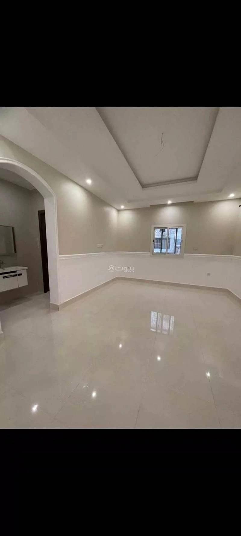 5 Bedroom Apartment For Sale on Al-Malek Road, Jeddah