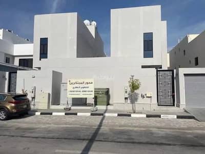8 Bedroom Villa for Sale in Dammam, Eastern Region - 8-Room Villa For Sale on Al Khobar-Salwa Al Sahli Street, Dammam