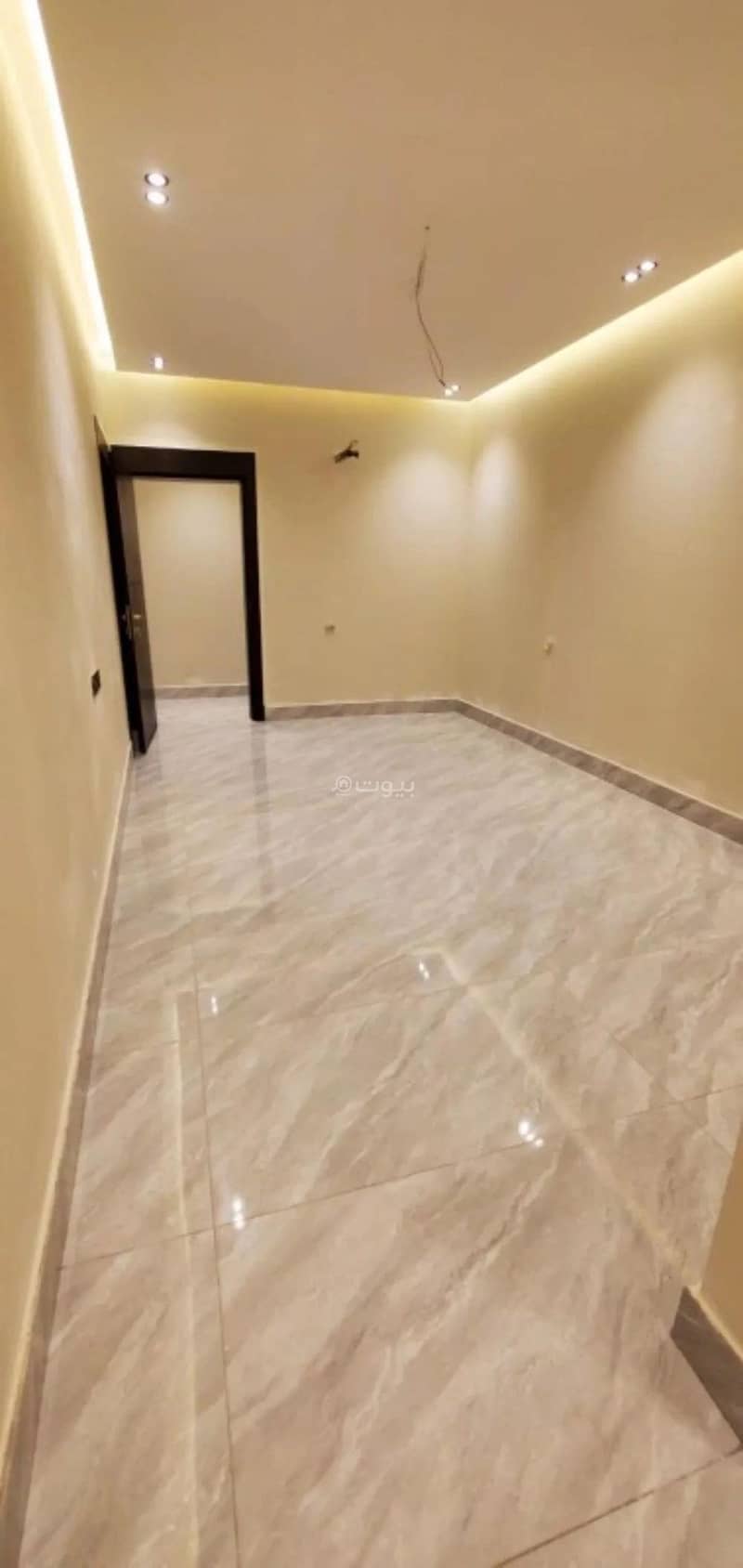 5 Bedroom Apartment For Sale on King Abdullah Street, Jeddah