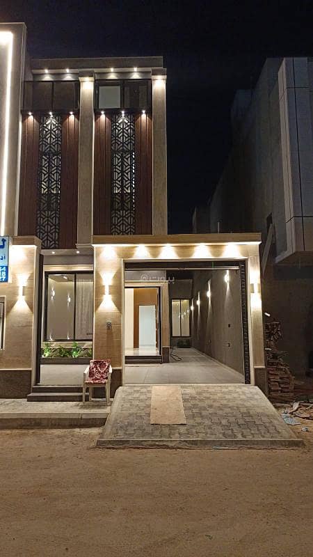 5 room villa for sale in Al Ramal district, Riyadh