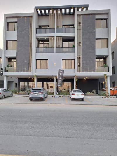 شقة 4 غرف نوم للبيع في الرياض، منطقة الرياض - شقة 4 غرف للبيع على شارع 40  بالرمال، الرياض