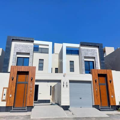 5 Bedroom Villa for Sale in Riyadh, Riyadh - Internal staircase villa for sale in Al Munsiyah district, Riyadh