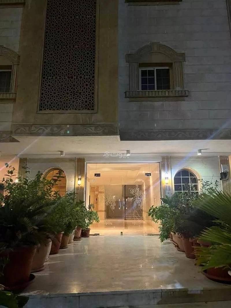 6 Room Apartment For Rent on Zuhair Bin Al-Harith Street, Jeddah