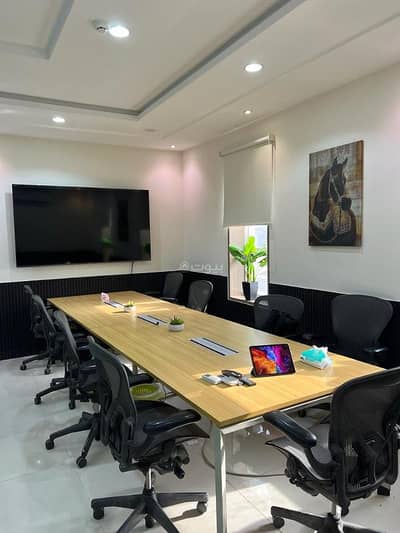 مكتب  للايجار في الرياض، منطقة الرياض - مكتب بـ 150 غرفة للإيجار في شارع أغادير، الرياض