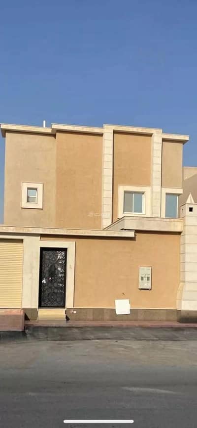 7 Bedroom Villa for Sale in Riyadh, Riyadh Region - 11 Rooms Villa For Sale on Al Imam Muslim Street, Riyadh