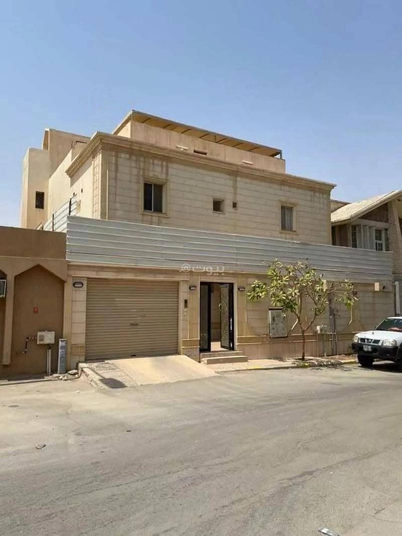 15 Rooms Villa For Sale in Magharzat, Riyadh
