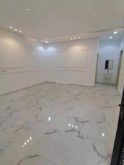 6 Bedroom Floor for Sale in Riyadh, Riyadh Region - 6-Room Floor For Sale on Abi Tamam Street, Riyadh