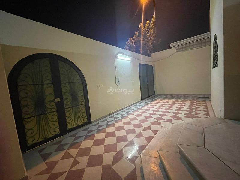 10 Room Villa For Sale on Baqi Bin Mohammed Street, Riyadh