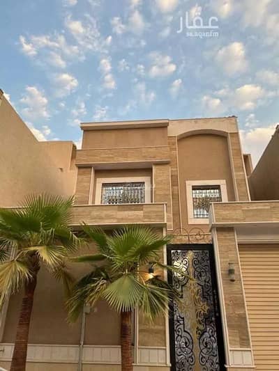 4 Bedroom Villa for Sale in Riyadh, Riyadh - 8 Room Villa for Sale on Abdulwahab Bin Sakina Street, Riyadh