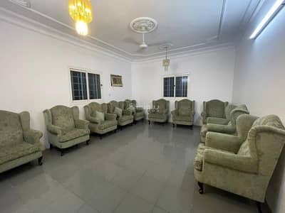 شقة 3 غرف نوم للايجار في الرياض، منطقة الرياض - شقة للإيجار في شارع صلاح الدين بن ظهيرة في عكاظ، الرياض