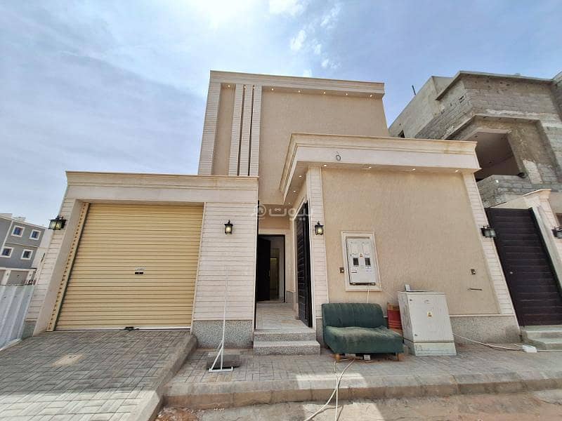 5 Bedroom Villa For Sale on Al Ghazal Al Baghdad Street, Riyadh