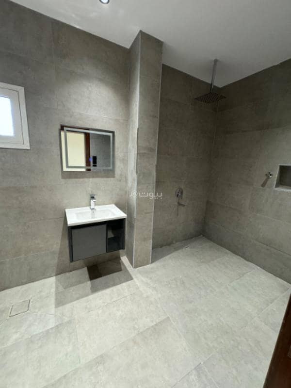 3 Bedroom Villa For Rent on Mohammed Al-Tawidi Street, Jeddah