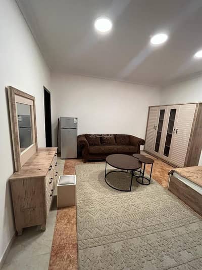 Room for Rent in Riyadh, Riyadh Region - Room for rent in Qurtubah monthly