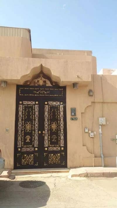 7 Bedroom Villa for Sale in Riyadh, Riyadh Region - 17 Rooms Villa For Sale in Al Suwaidi Al Gharbi, Riyadh