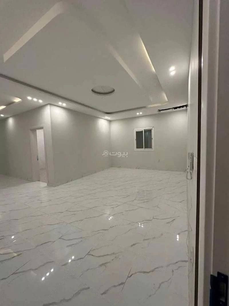 5 Rooms Apartment For Sale on Street 20, Jeddah