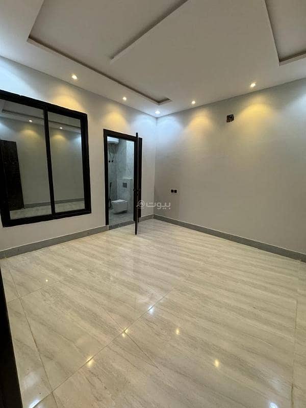 5 Rooms Floor For Sale in Al Ramal, Riyadh