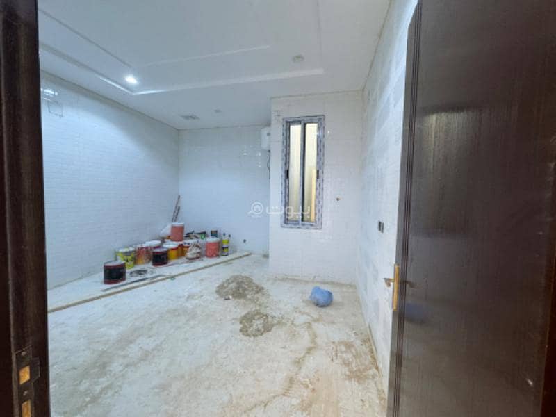 Villa 281 square meters with internal staircase only in Al Ramal neighborhood