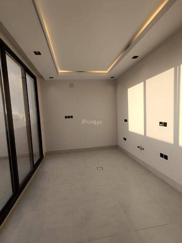 5 Rooms Villa For Sale in Alyarmouk, Riyadh