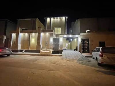 9 Bedroom Villa for Sale in Riyadh, Riyadh - 9-Room Villa For Sale on Street 14, Riyadh
