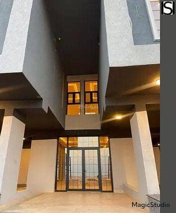 6 Room Apartment For Sale on Al Khobar - Solh Al Sahili Road, Dammam