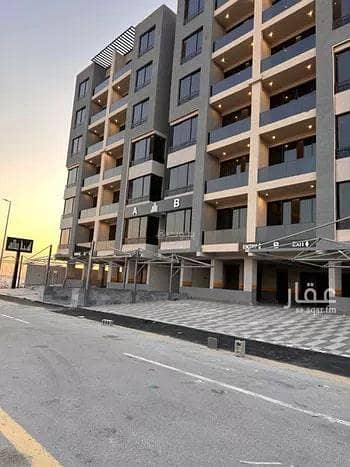 5 Bedroom Flat for Sale in Aldammam, Eastern - Apartment for sale on Widad Street, Al Qaryah Al Thaniah, Dammam, Dammam