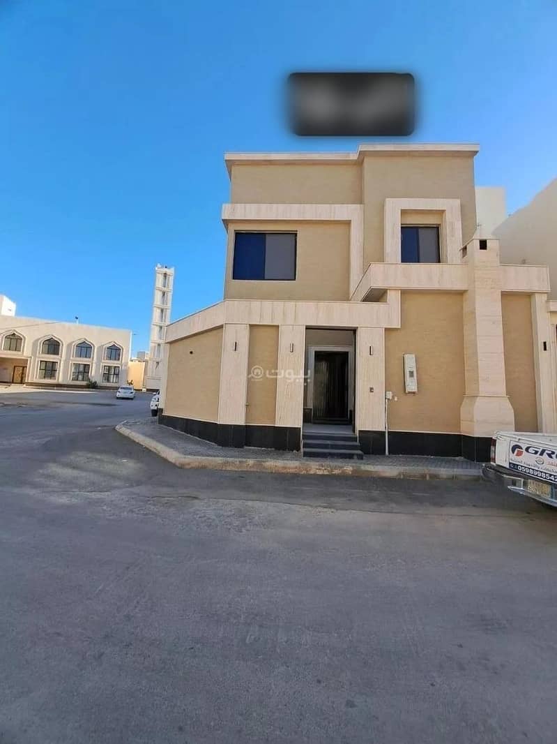 6 Rooms Villa For Sale in Tuwaiq, Riyadh