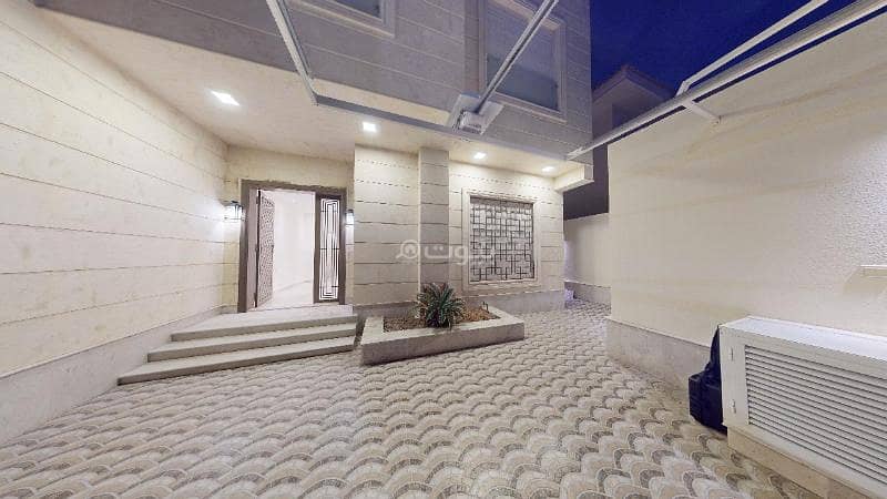 5 Room Villa For Sale on Awf Bin Qasid Street, Jeddah