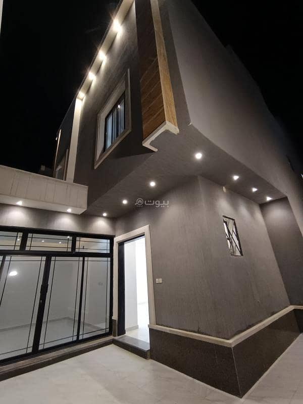 5 Rooms Villa For Sale on Ali Al-Shami Street, Riyadh