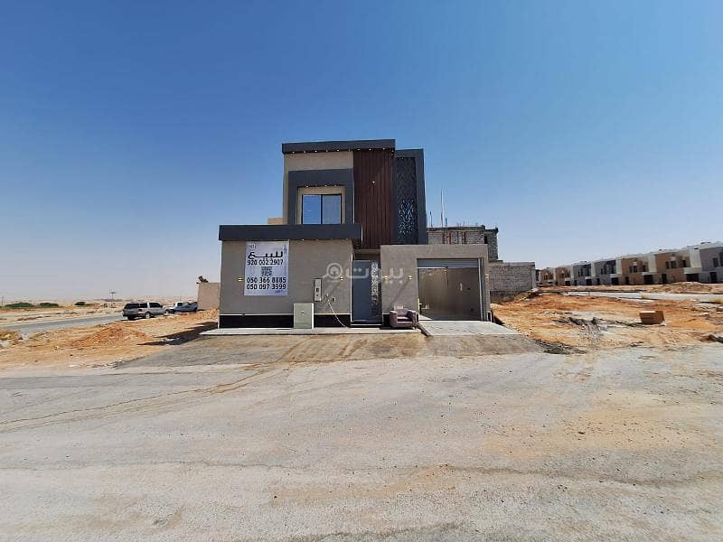 For sale, a villa with an inside stair located in Al Ramal Rebal neighborhood
