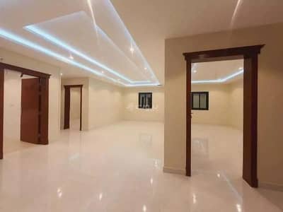 11 Bedroom Villa for Sale in Jeddah, Western Region - 13 Room Villa For Sale in Al Riyadh, Jeddah