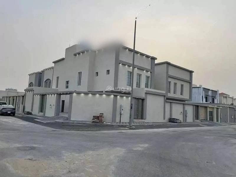 6-Bedroom Villa For Sale in Al Arubah District, Dammam