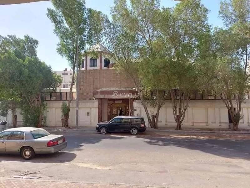 Villa For Sale in Al Jalawiyah, Al Dammam