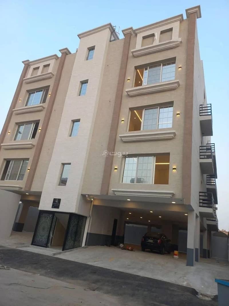 6 Room Apartment For Sale in Al Hamra, Al Khobar