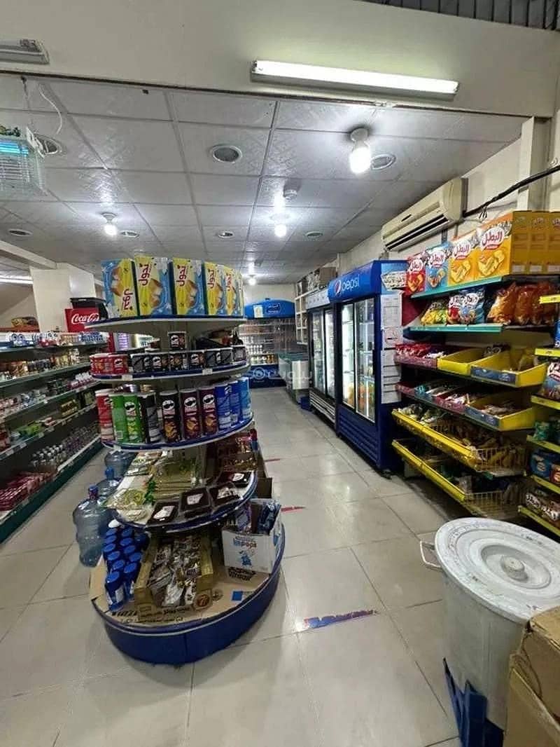 Commercial Showroom for Rent in Uhud, Al-Dammam