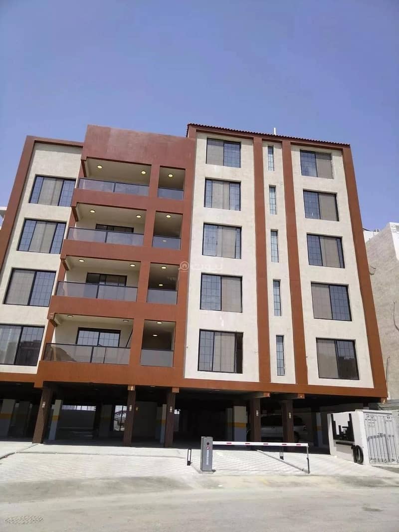 5-Room Apartment For Sale in Al Firdous, Al-Dammam