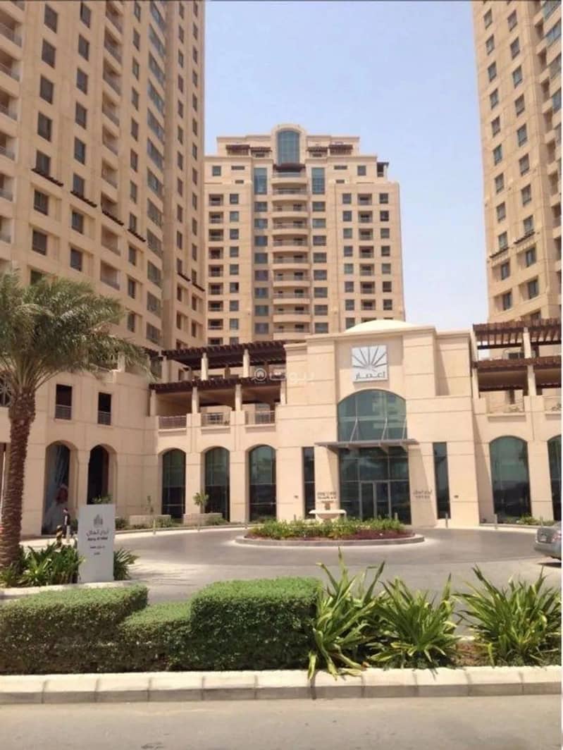 شقة من 4 غرف للبيع على طريق الملك عبدالله، طابة، جدة