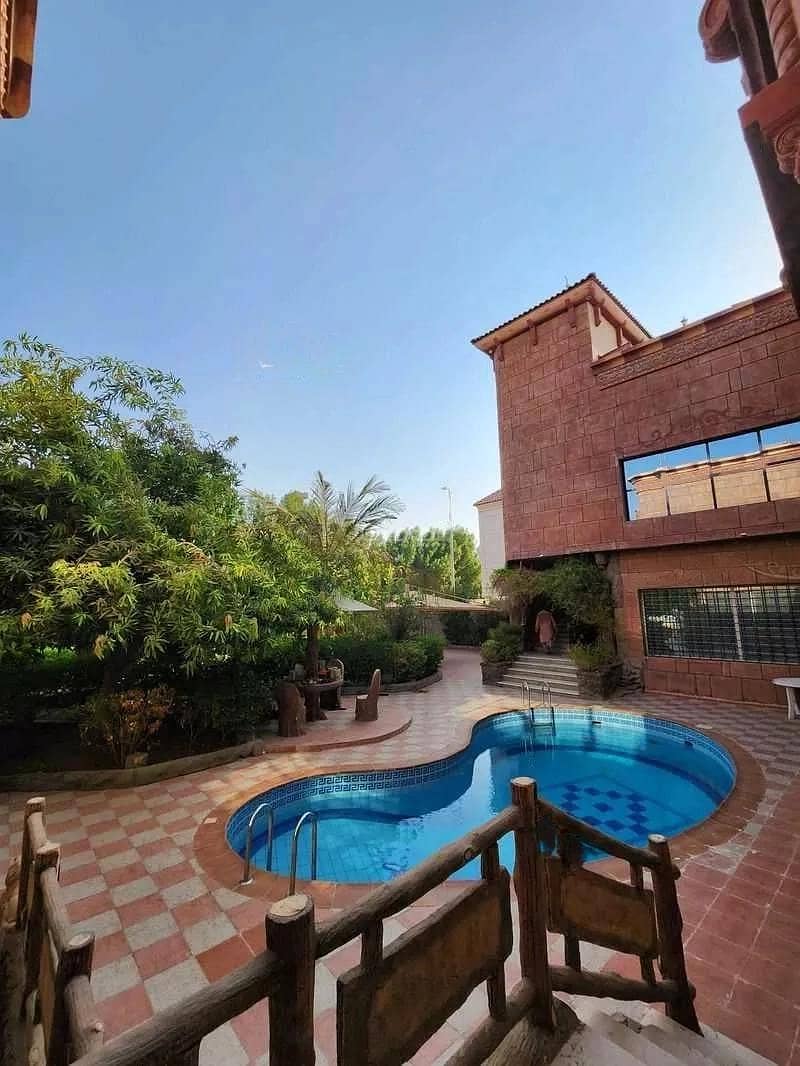 11 Rooms Villa For Sale In Al Asalah, Jeddah
