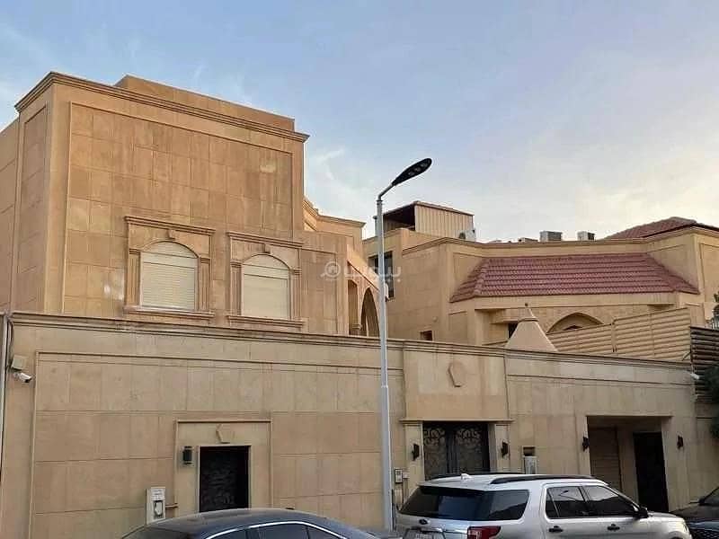 5 Rooms Villa For Sale in Al Nakhil, Riyadh