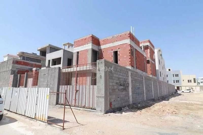 Villa For Sale on Osama Sadiq Tayeb Street in Obhur Al Shamaliyah, Jeddah