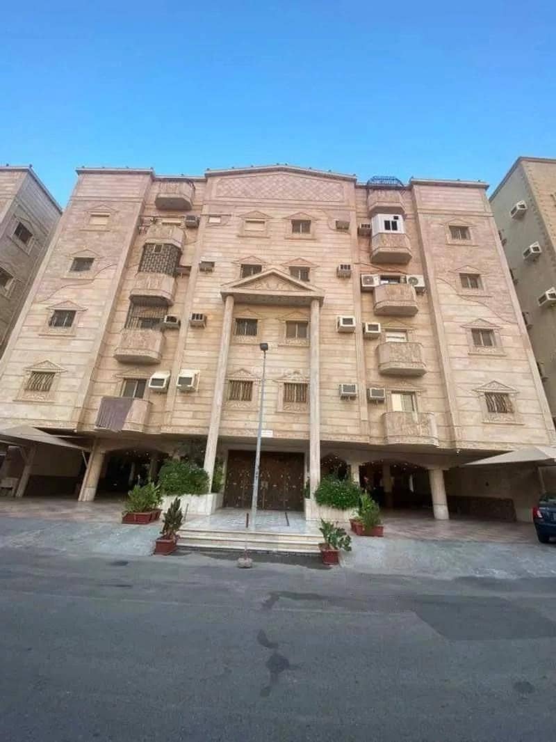 Apartment For Sale on Thaniah Tarif Street in Al Rehab, Jeddah