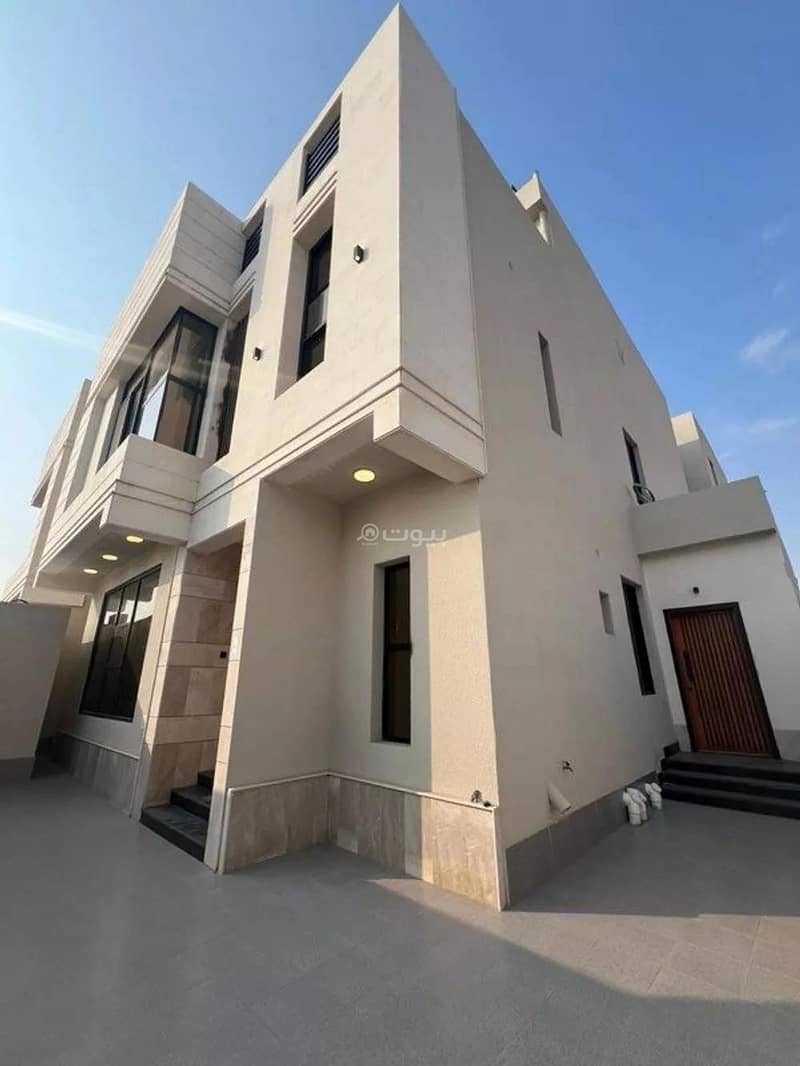 5 Rooms Villa For Sale in Al Zumorrud, Jeddah