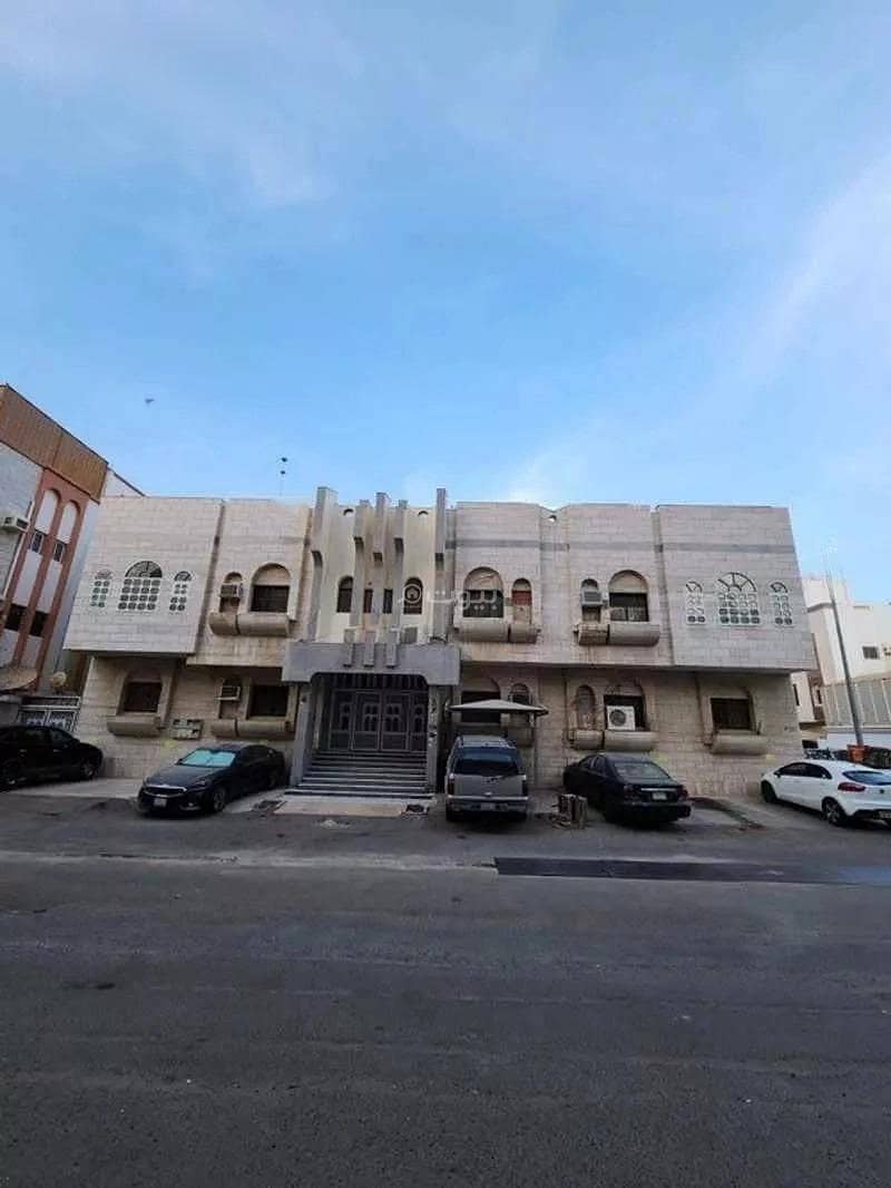 28 Rooms Building For Sale in Al Rabwa, Jeddah