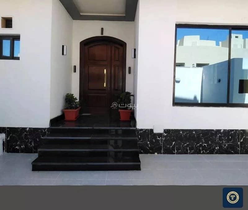 7 Room Villa For Sale on 65 Street, Jeddah