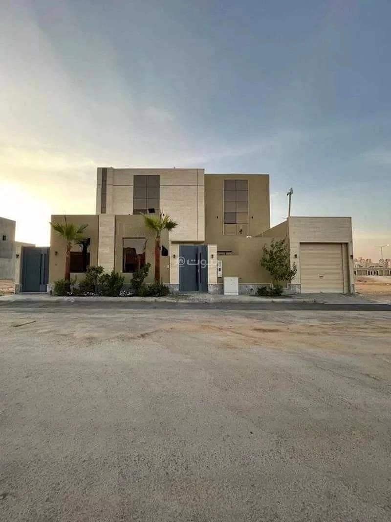 8-Room Villa For Sale in Al Mahdiyah, Riyadh