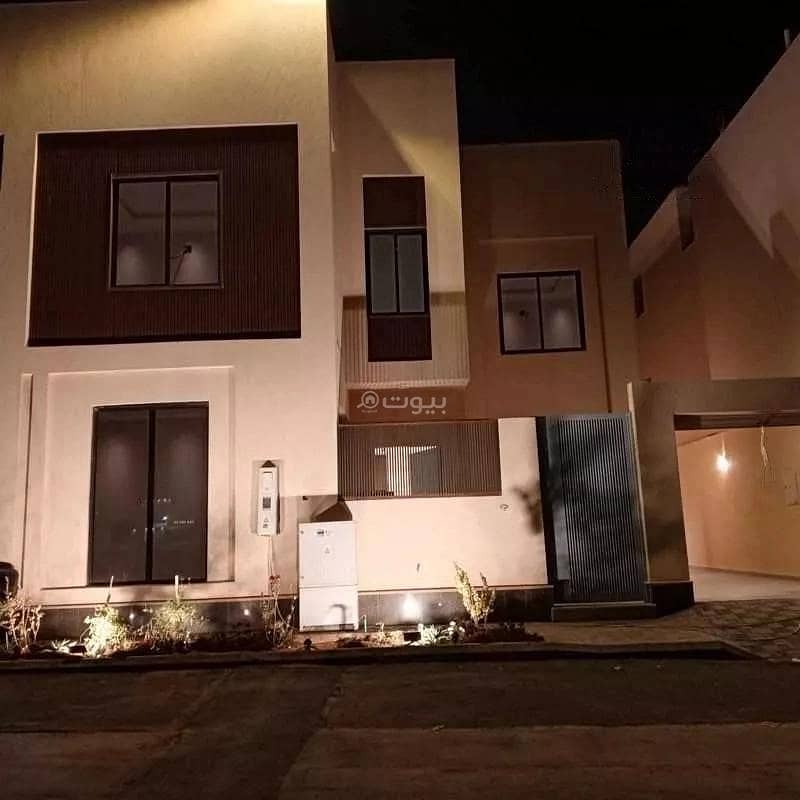 6 Room Villa For Sale in Al Mahadiyah, Riyadh