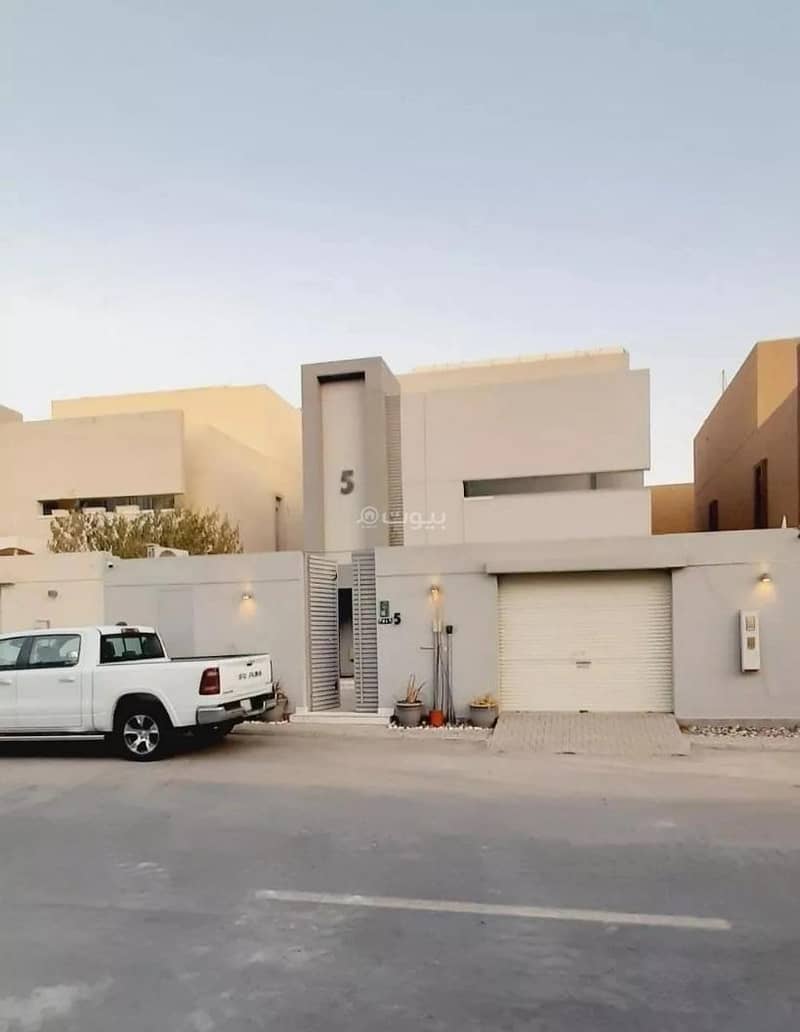 4-Room Villa For Sale on 86th Street, Yasmeen District, Riyadh