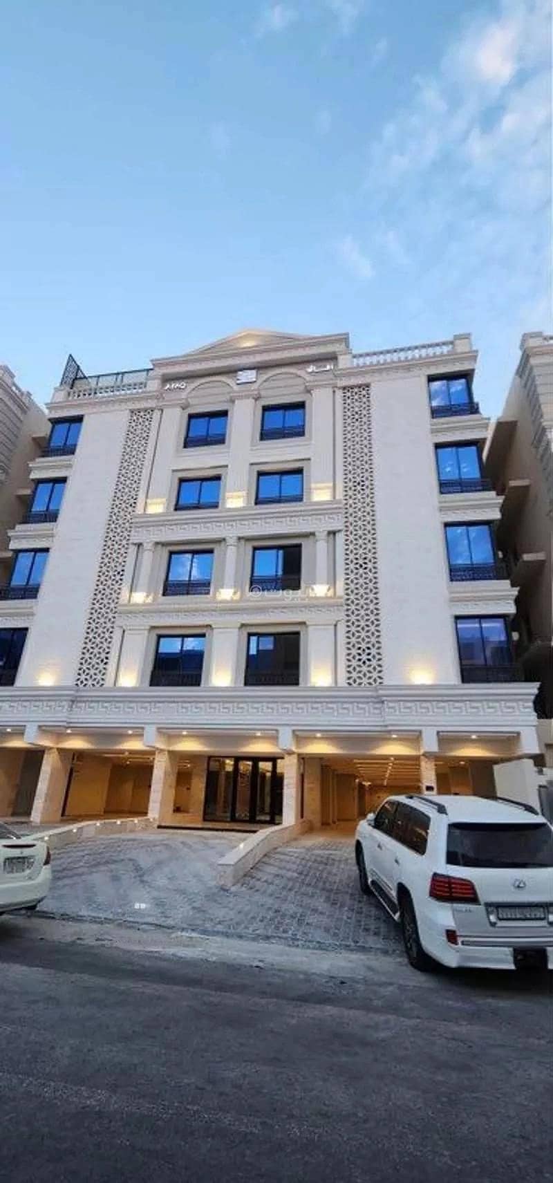 4 Rooms Apartment For Sale, Qasim Street, Jeddah